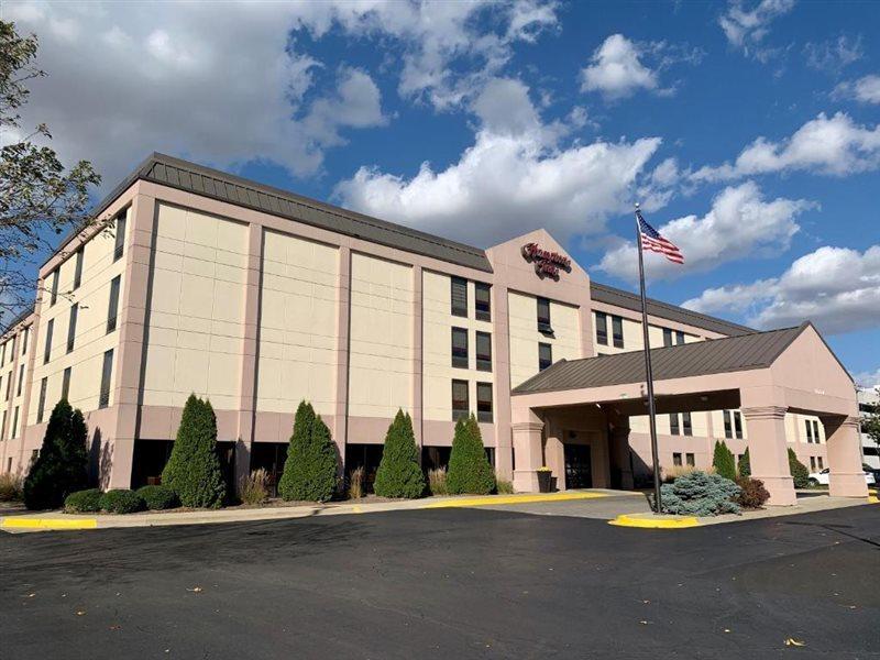 Howard Johnson By Wyndham Hotel Urbana