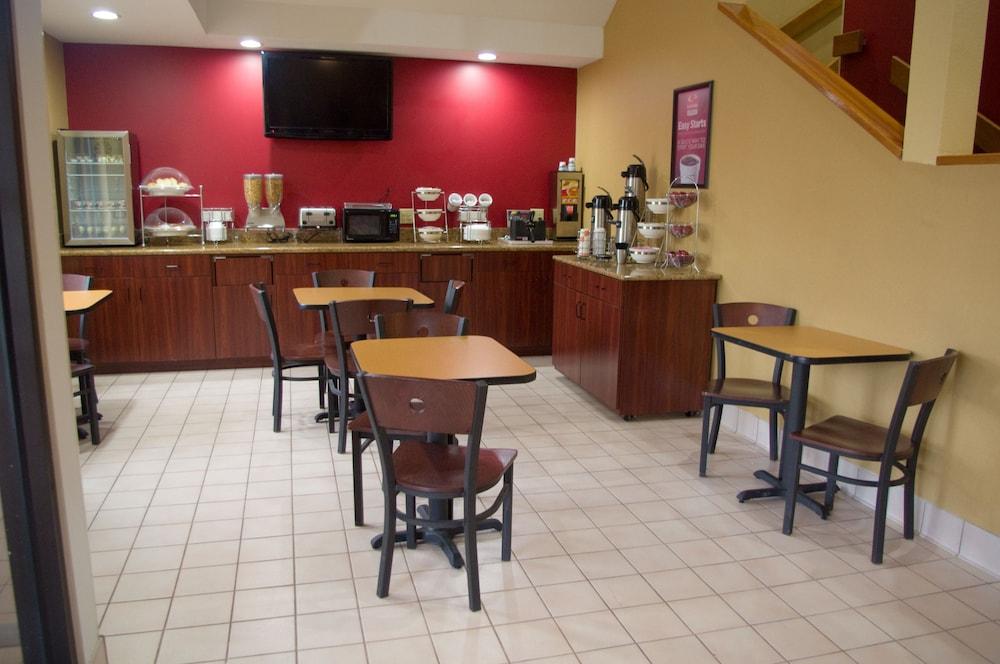 Howard Johnson By Wyndham 2* Urbana