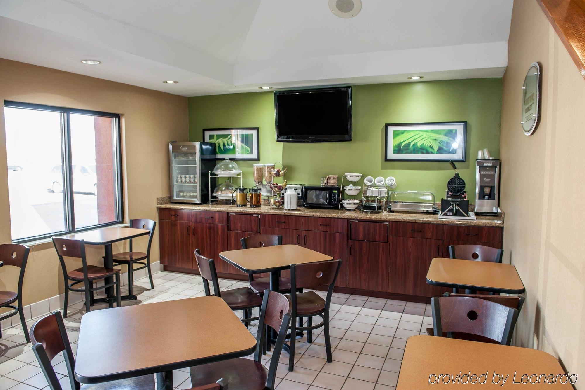 Hotel Howard Johnson By Wyndham Urbana