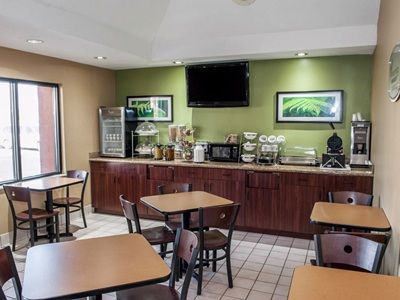 Howard Johnson By Wyndham Hotel Urbana