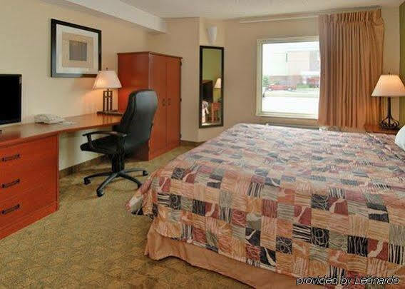 Hotel Howard Johnson By Wyndham Urbana